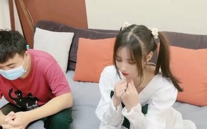 Chịch em gái xinh đẹp để anh trai thỏa mãn nỗi đau tình cảm