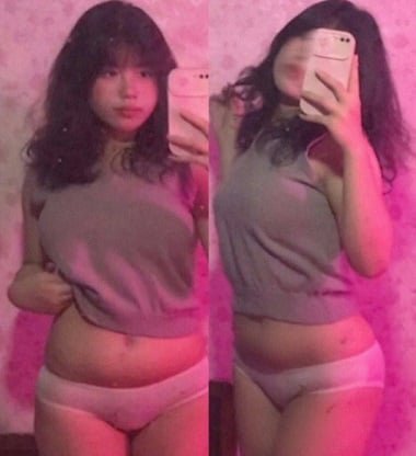 Em gái dâm đãng xinh xắn làm tình cực kích thích