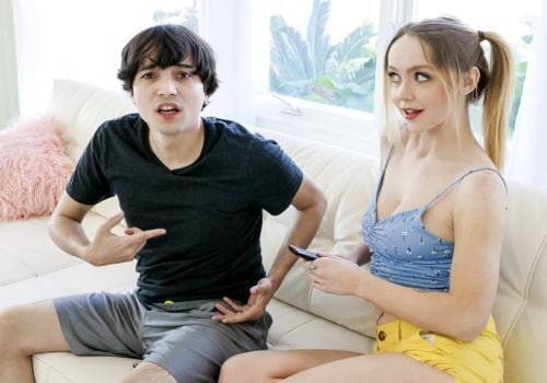 Chị dâu nứng lồn định dạy em trai mới lớn làm tình