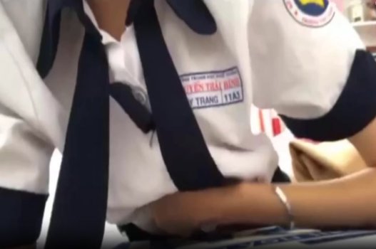 Phản Bội Chồng Khi Đi Công Tác Đêm Khuya