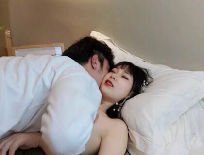 Chịch nhau liên tục với em gái mới quen trong đêm tại khách sạn